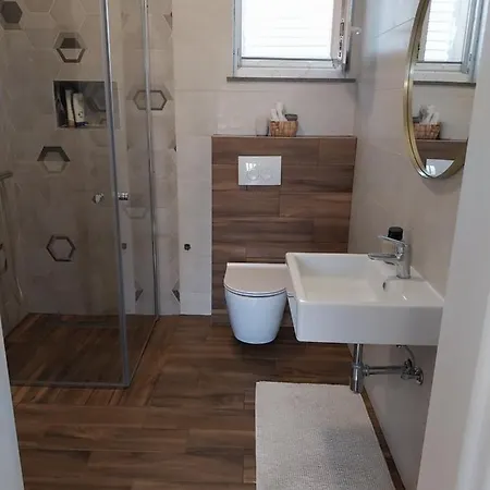 Kim Apartment