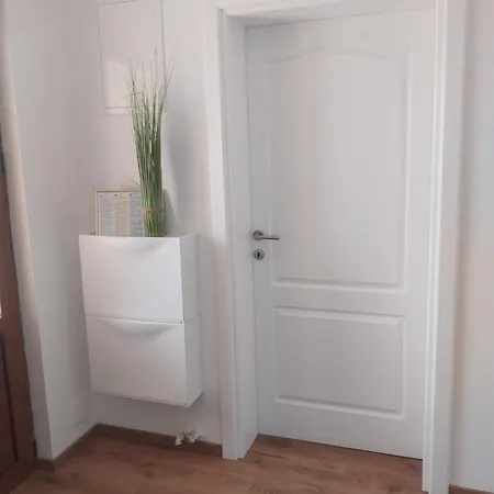 Kim Apartment Turanj